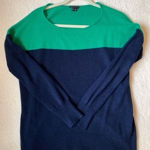 Theory Cashmere Green & Navy Colorblock Sweater